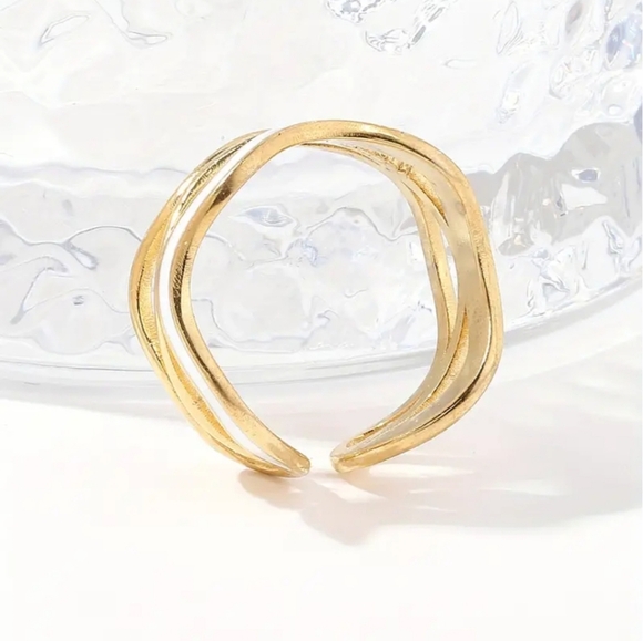 NEW! Resizable ring. BTQ - Picture 5 of 6